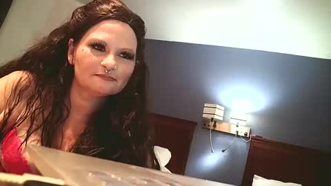 Snapshot of shaylam6669 chatting on 03-15-26, 10:32 shaylam6669 online show from 03-15-26, 10:32