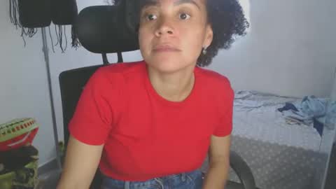 Snapshot of shayna_cute chatting on 04-25-26, 09:12 Shayna online show from 04-25-26, 09:12