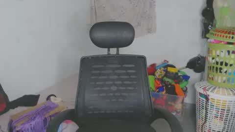 Snapshot of shayna_cute chatting on 05-15-26, 11:56 Shayna online show from 05-15-26, 11:56