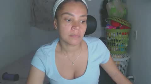 Snapshot of shayna_cute chatting on 05-18-26, 12:51 Shayna online show from 05-18-26, 12:51