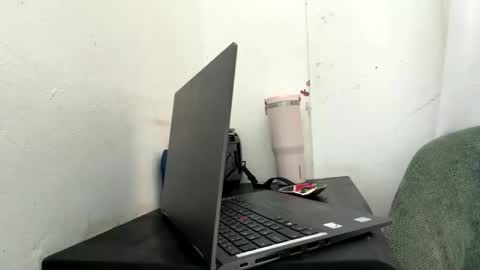 Thick babe online show from 05-26-26, 10:22