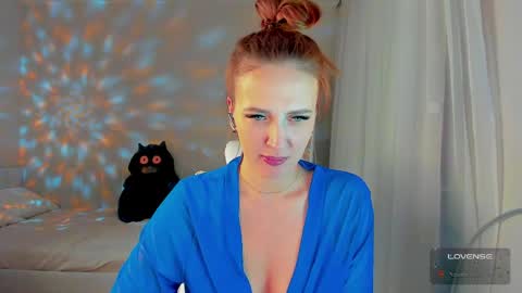 she_wolf1 online show from 04-16-26, 01:56