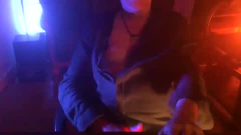 Snapshot of shecarol chatting on 09-28-25, 12:05 SheCarol online show from 09-28-25, 12:05