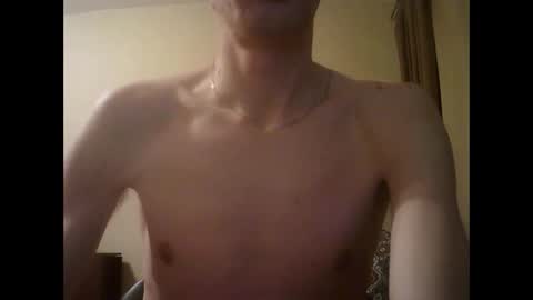 Snapshot of shedevr02 chatting on 03-02-25, 06:40 Roger online show from 03-02-25, 06:40