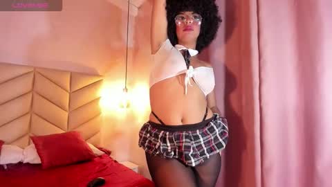 Snapshot of sheeylopez chatting on 10-10-25, 03:27 sheeylopez online show from 10-10-25, 03:27