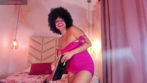 Snapshot of sheeylopez chatting on 10-11-25, 03:17 sheeylopez online show from 10-11-25, 03:17