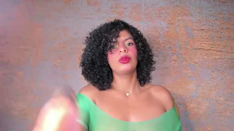 Snapshot of sheeylopez chatting on 06-25-26, 03:28 sheeylopez online show from 06-25-26, 03:28