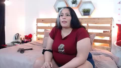 Snapshot of sheila_reeves27 chatting on 12-26-24, 07:27 Sheila Reeves online show from 12-26-24, 07:27