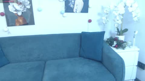 Snapshot of sheilaryan chatting on 12-25-24, 05:26 Sheila GMT 2 Tuesday Wednesday Friday Saturday Sunday- 8 5 online show from 12-25-24, 05:26