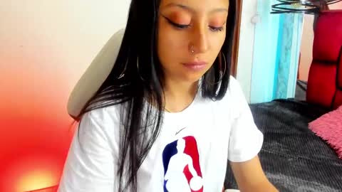 Snapshot of sheilly_brown chatting on 10-24-25, 07:32 sheilly_brown online show from 10-24-25, 07:32