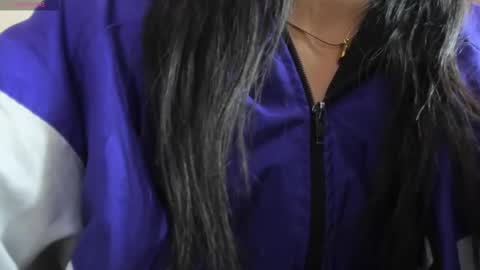 Snapshot of sheilly_brown chatting on 10-30-25, 10:32 sheilly_brown online show from 10-30-25, 10:32