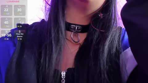 Snapshot of sheilly_brown chatting on 11-06-25, 07:59 sheilly_brown online show from 11-06-25, 07:59