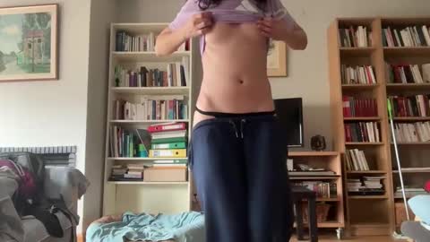 Snapshot of shekitty chatting on 02-02-26, 11:20 shekitty online show from 02-02-26, 11:20