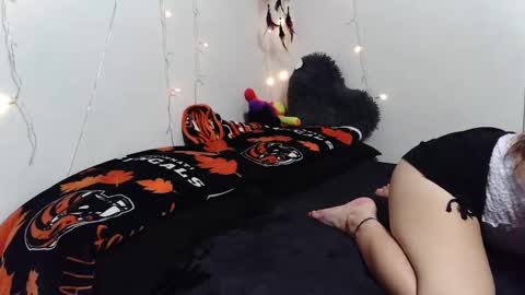 Shelbytakenit online show from 09-26-25, 02:59