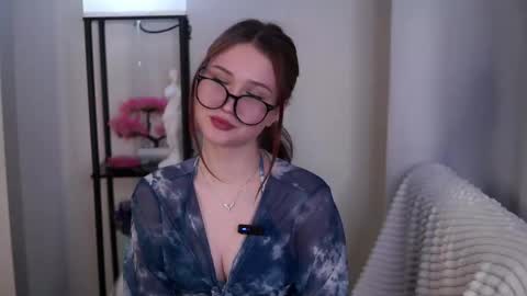 Snapshot of sheliamuyres chatting on 02-12-26, 01:50 Lina online show from 02-12-26, 01:50