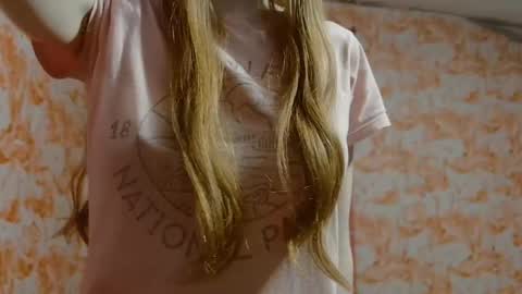 Erika online show from 11-22-25, 03:49