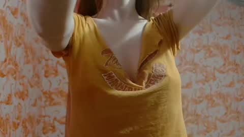 Erika online show from 01-18-26, 01:42