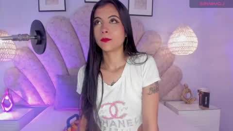 Snapshot of shelley_fox chatting on 07-29-26, 10:57 Shell online show from 07-29-26, 10:57