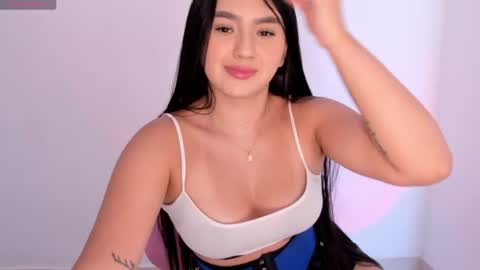 Snapshot of shellyrayhs1 chatting on 06-23-26, 03:37 Shelly rayhs online show from 06-23-26, 03:37