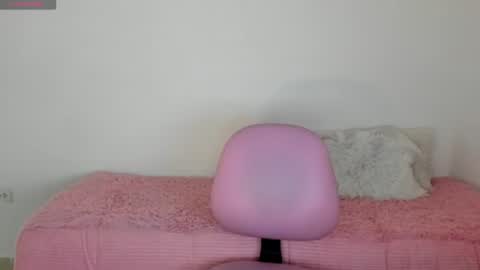 Snapshot of shellyrayhs1 chatting on 07-12-26, 01:51 Shelly rayhs online show from 07-12-26, 01:51