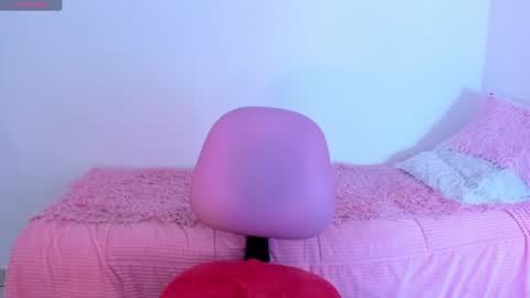 Snapshot of shellyrayhs1 chatting on 07-30-26, 05:39 Shelly rayhs online show from 07-30-26, 05:39