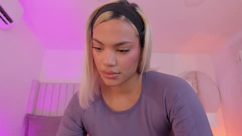 shelynna_azzul online show from 02-23-26, 08:28