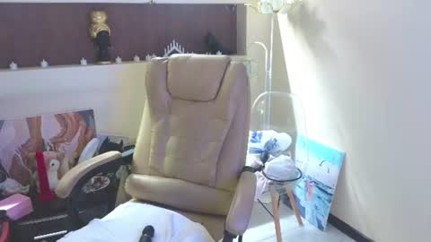 Sher online show from 06-13-26, 01:25