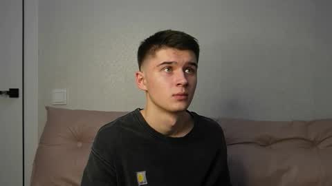 Max online show from 11-06-25, 07:15