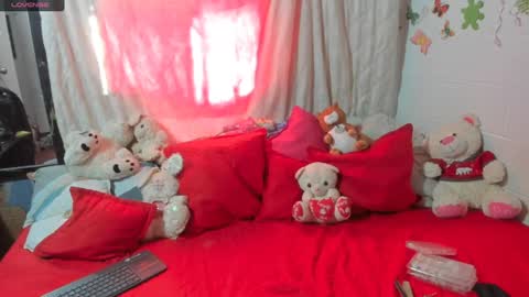  Maria Saenz online show from 01-08-25, 06:52