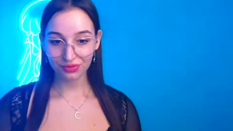 Snapshot of sheryl_sweet chatting on 03-08-25, 09:17 Sheryl online show from 03-08-25, 09:17