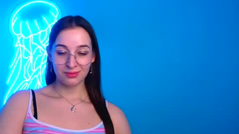 Snapshot of sheryl_sweet chatting on 03-09-25, 12:31 Sheryl online show from 03-09-25, 12:31