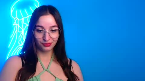 Snapshot of sheryl_sweet chatting on 03-10-25, 06:56 Sheryl online show from 03-10-25, 06:56