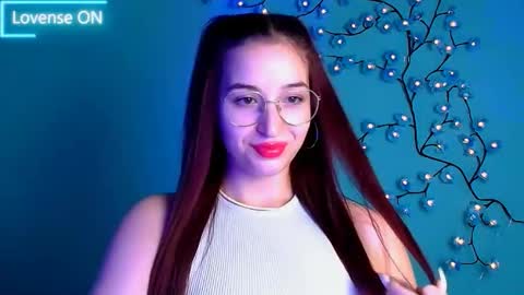Snapshot of sheryl_sweet chatting on 10-12-25, 11:42 Sheryl online show from 10-12-25, 11:42