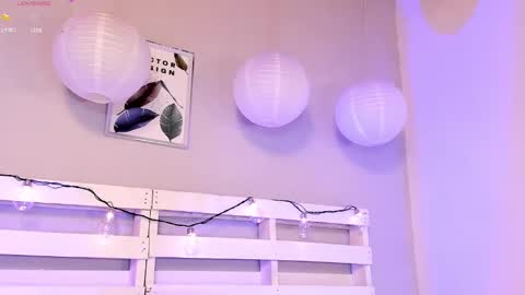 Sheryl Rose  online show from 12-22-24, 01:34