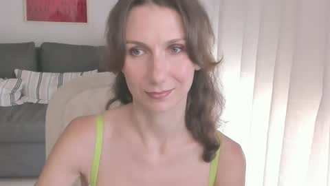 shesleepsnaked online show from 10-10-25, 03:44