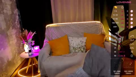 Hello guys my name is Aemilia online show from 11-16-25, 08:53