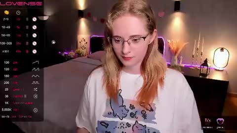 Snapshot of sheslinki chatting on 07-01-26, 08:38 Hello guys my name is Aemilia online show from 07-01-26, 08:38