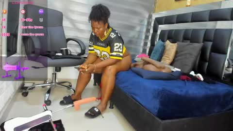 Snapshot of sheyla__ebony chatting on 04-25-26, 12:35 sheyla__ebony online show from 04-25-26, 12:35