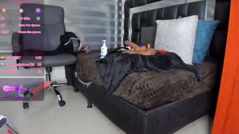 Snapshot of sheyla__ebony chatting on 05-01-26, 10:53 sheyla__ebony online show from 05-01-26, 10:53