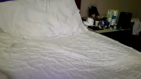 Snapshot of sheyrey44 chatting on 06-23-26, 08:56 SHEYREY online show from 06-23-26, 08:56
