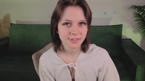 Snapshot of shine_vivi chatting on 03-02-26, 01:18 Vivi online show from 03-02-26, 01:18