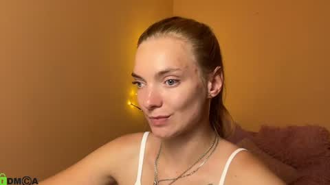 Snapshot of shinelikea_diamond chatting on 06-26-26, 06:12 Alexis online show from 06-26-26, 06:12