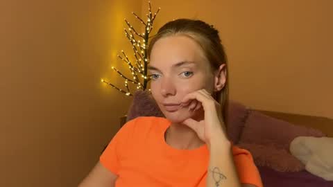 Snapshot of shinelikea_diamond chatting on 07-04-26, 06:47 Alexis online show from 07-04-26, 06:47