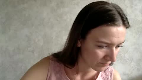 Snapshot of shining_pearl chatting on 05-08-26, 01:27 Jesica online show from 05-08-26, 01:27