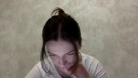 Snapshot of shining_pearl chatting on 05-10-26, 07:41 Jesica online show from 05-10-26, 07:41