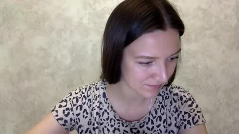 Snapshot of shining_pearl chatting on 05-17-26, 07:32 Jesica online show from 05-17-26, 07:32