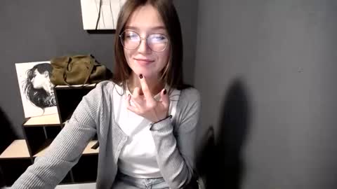 Snapshot of shining_pearl chatting on 05-25-26, 07:58 Jesica online show from 05-25-26, 07:58