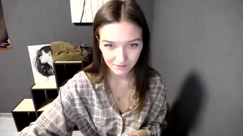 Snapshot of shining_pearl chatting on 05-26-26, 06:31 Jesica online show from 05-26-26, 06:31