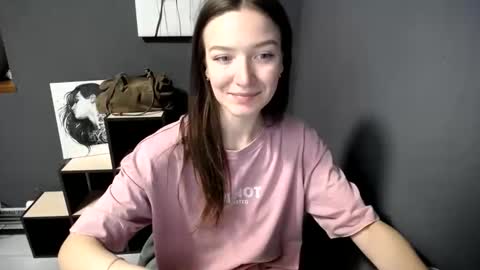 Snapshot of shining_pearl chatting on 06-02-26, 06:04 Jesica online show from 06-02-26, 06:04