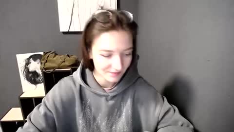 Snapshot of shining_pearl chatting on 06-03-26, 06:27 Jesica online show from 06-03-26, 06:27